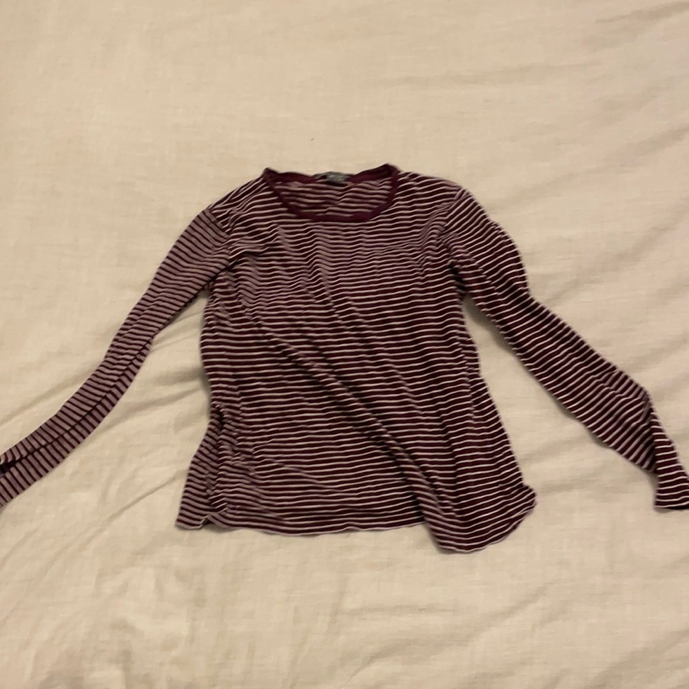 Vince xs long sleeve stripe wine colored
